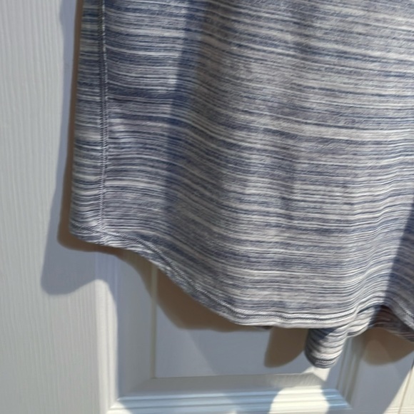 ❤️SOLD❤️Lululemon Essential Tank Pleated. Seriously Light Luon - Picture 3 of 10